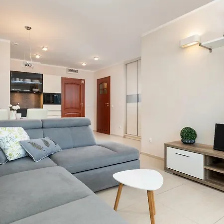 Iwona Bluemare * Łukęcin